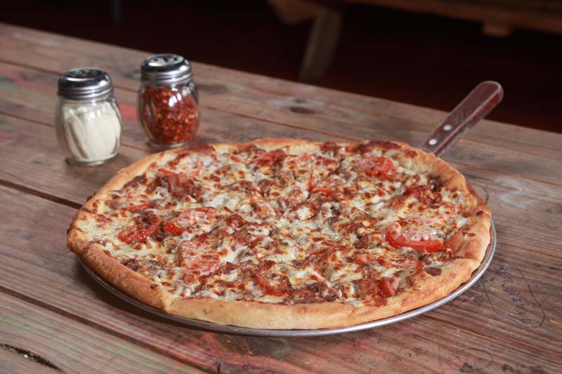 For those who would rather have a burger than a pizza! Townies Original White Ranch Sauce, Beef, Bacon, Tomatoes, Onions, Mozzarella.